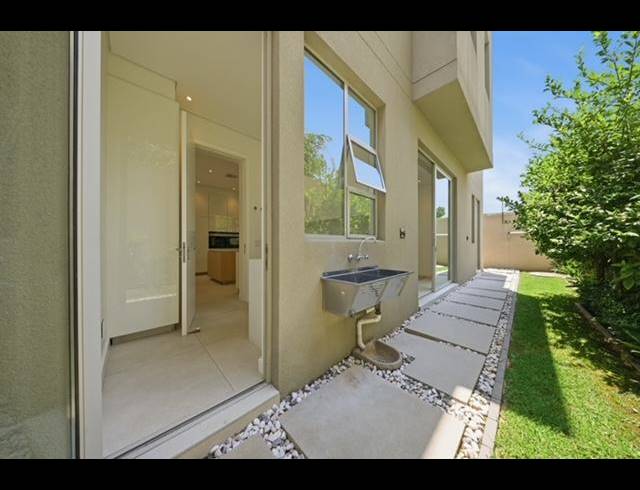 4 BEDROOM CLUSTER FOR SALE IN MORNINGSIDE